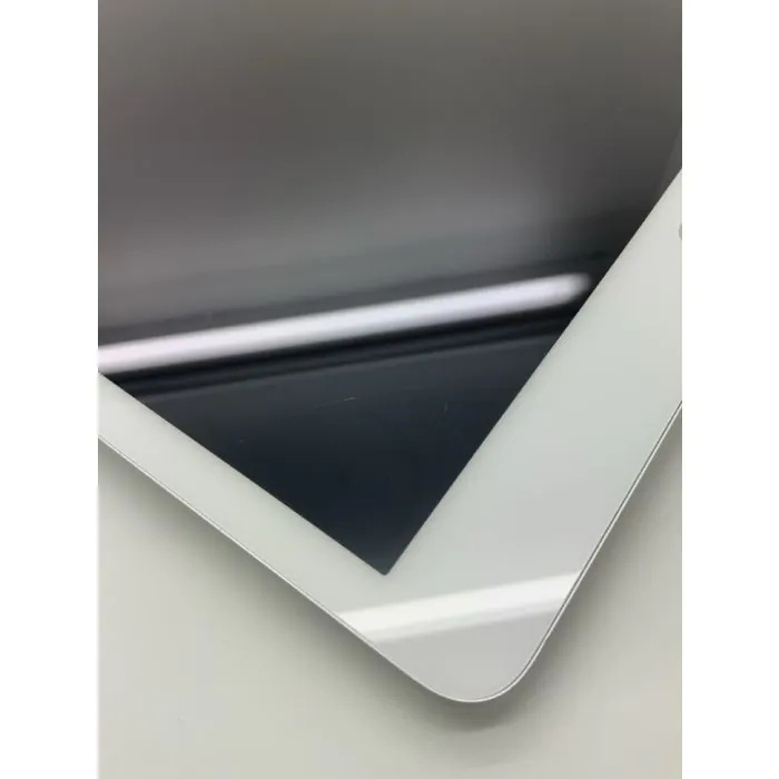 Apple iPad 7 (10,2") 32 GB Wi-Fi - Silber