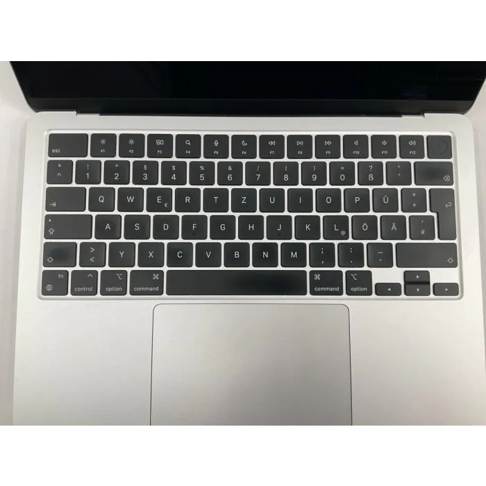 Apple MacBook Air 13" (2022) M2 8-Core GPU 3,49 GHz - Silber
