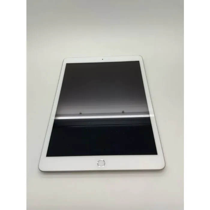 Apple iPad 8 (10,2") 32 GB Wi-Fi - Silber