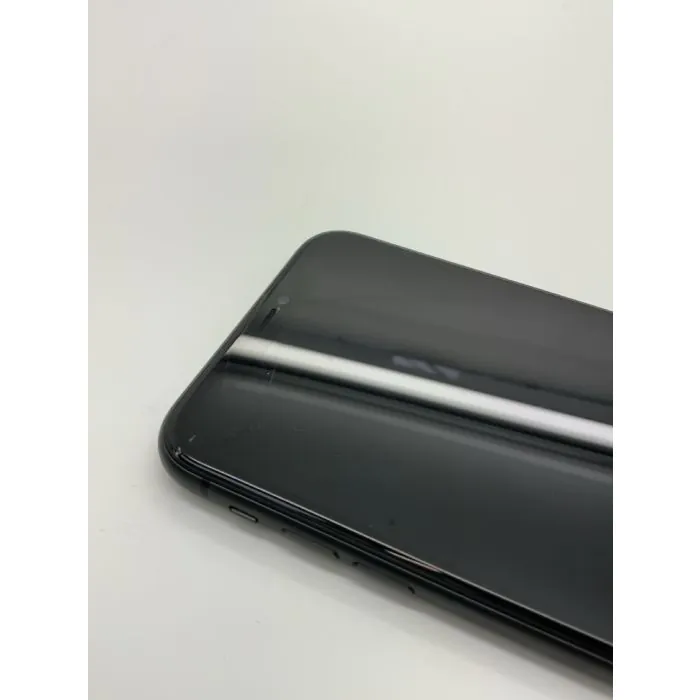 Apple iPhone 11 64 GB - Schwarz